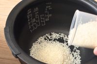 米を入れている釜