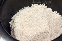 ほぐした乾燥米麹