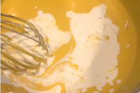 生クリームを加えた生地