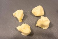 カットしたニョッキ生地
