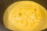 焼けた米粉ホットケーキ